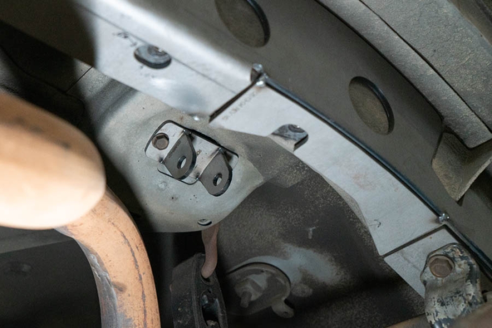 Bar Pin Eliminator Kit hinten